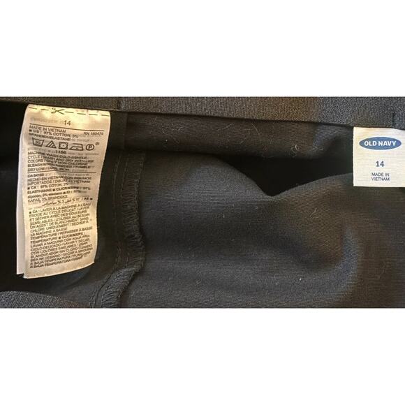 Old Navy High-Rise Pixie Ankle Pants, Black Slim Fit Pull-On, Women's Size 14 - Picture 4 of 5
